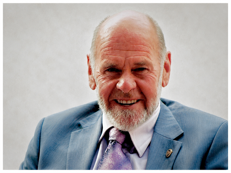 Vale Neil Williams
