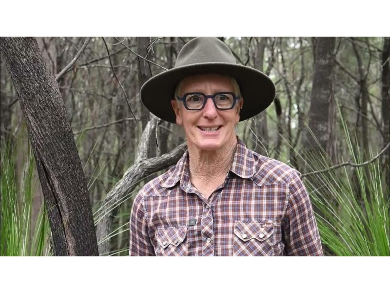 Jen Ford describes ANR interventions in Toohey Forest, Brisbane, Australia – YouTube