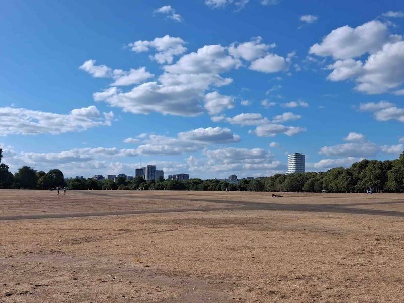 Postcard from Gabrielle Stannus in Hyde Park, London
